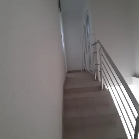 Ris Kuca Za Odmor Holiday home Foca