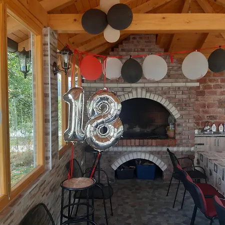 Ris Kuca Za Odmor Foca