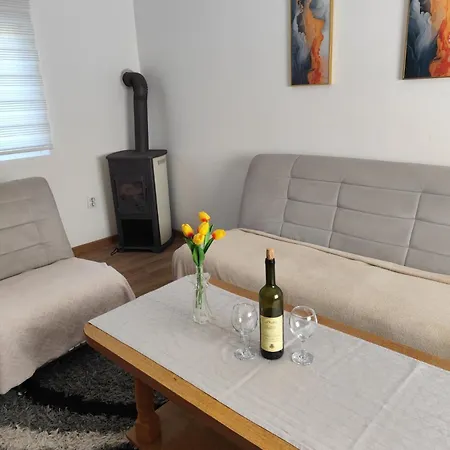 Ris Kuca Za Odmor Ferienhaus