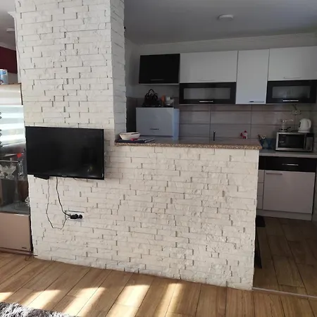 Holiday home Ris Kuca Za Odmor *